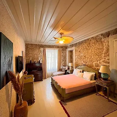 Hosca Kal Hotell 2*